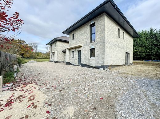 Villa in Sales, Haute-Savoie