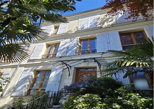 Lüks ev Puteaux, Hauts-de-Seine