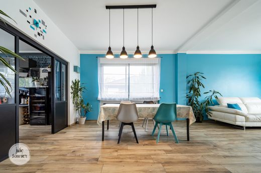 Casa de lujo en Marange-Silvange, Mosela