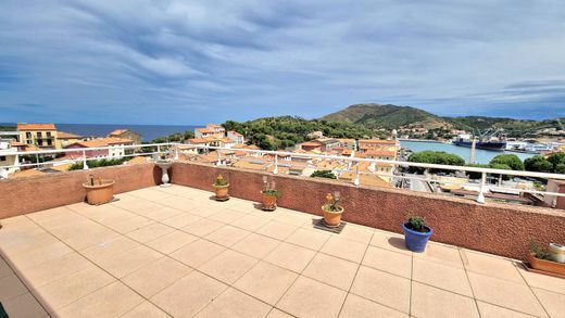 Portvendres, Pyrénées-Orientalesのアパートメント