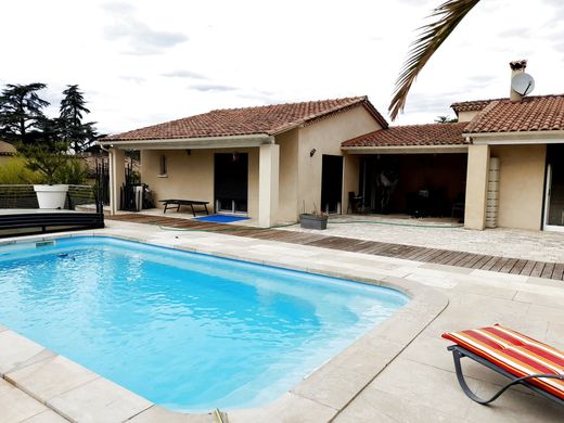 Villa in Ribaute-les-Tavernes, Gard