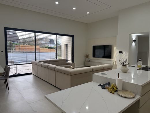 Luxe woning in Besançon, Doubs