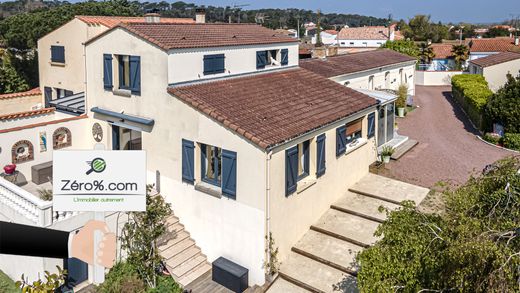 Luxury home in Longeville-sur-Mer, Vendée