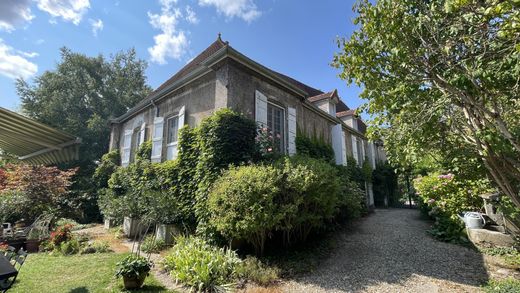 Maison de luxe à Couches, Saône-et-Loire