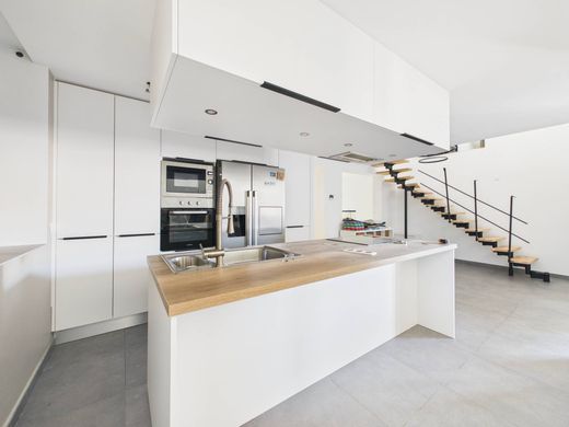 Luxury home in Polignac, Haute-Loire