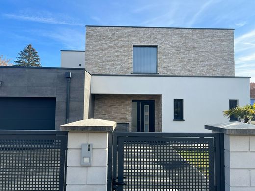 Luxe woning in Thionville, Moselle