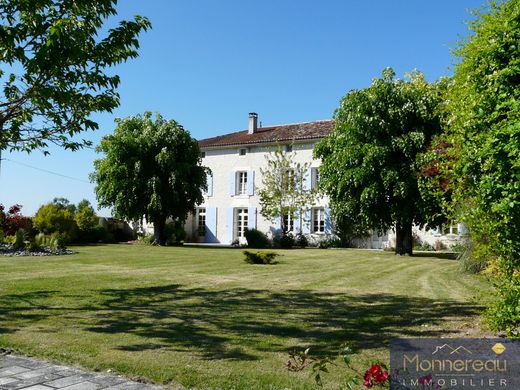 Lüks ev Barbezieux-Saint-Hilaire, Charente