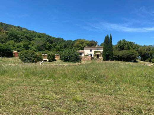 Villa à Le Plan-de-la-Tour, Var
