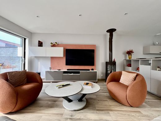 Luxus-Haus in Les Sables-d'Olonne, Vendée