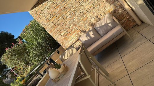 Apartment / Etagenwohnung in Sainte-Maxime, Var