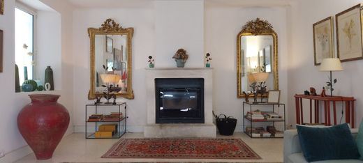 Casa di lusso a Fontvieille, Bocche del Rodano