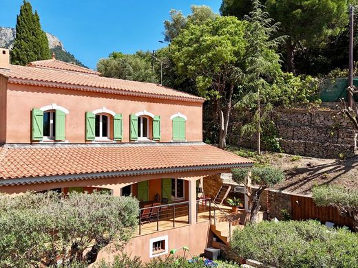 Luxury home in Le Revest-les-Eaux, Var