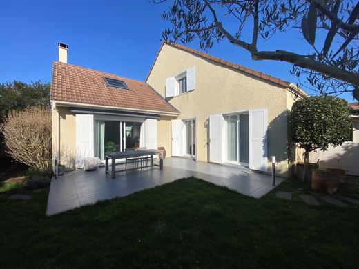 Casa de lujo en Longjumeau, Essonne