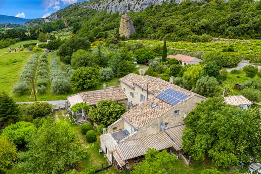 Villa in Beaumont-du-Ventoux, Vaucluse