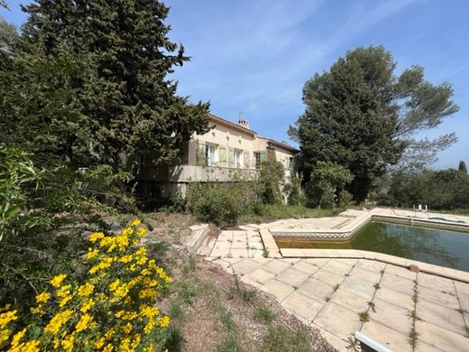 Luxe woning in La Farlède, Var