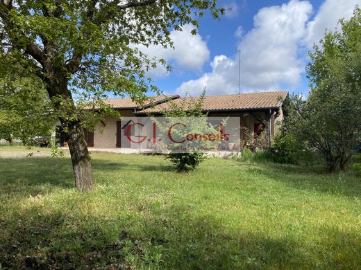 Luxury home in Arès, Gironde