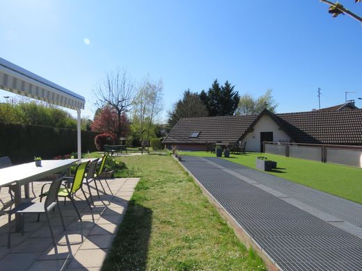 Luxe woning in Audincourt, Doubs