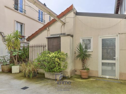 Duplex σε Belleville, Père-Lachaise, Ménilmontant, Paris