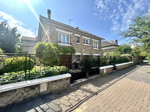 Luxury home in Chelles, Seine-et-Marne