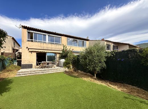 منزل ﻓﻲ Grasse, Alpes-Maritimes