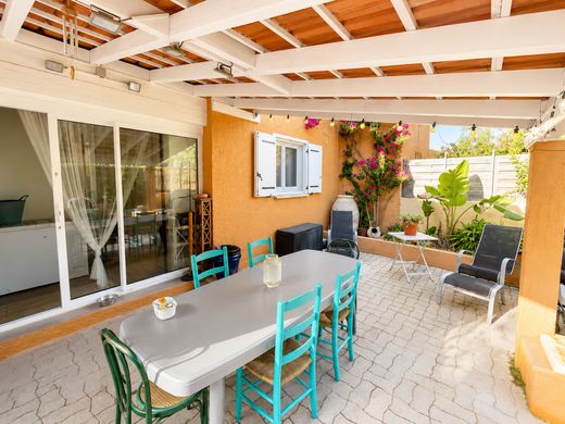 Luxus-Haus in Saint-Mandrier-sur-Mer, Var