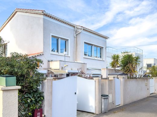 Luxury home in Hyères, Var