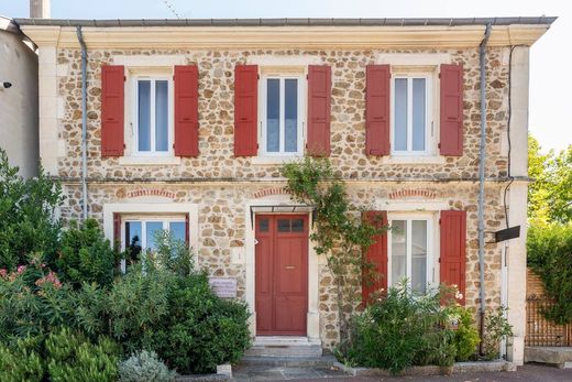 Luxury home in Saint-Rambert-d'Albon, Drôme