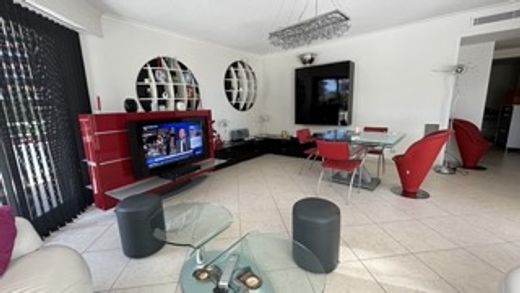 Apartamento - Fréjus, Var