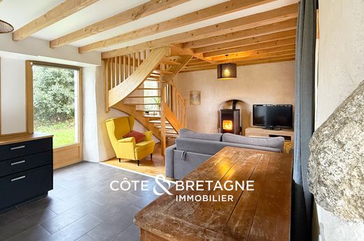 Luxury home in Bégard, Côtes-d'Armor