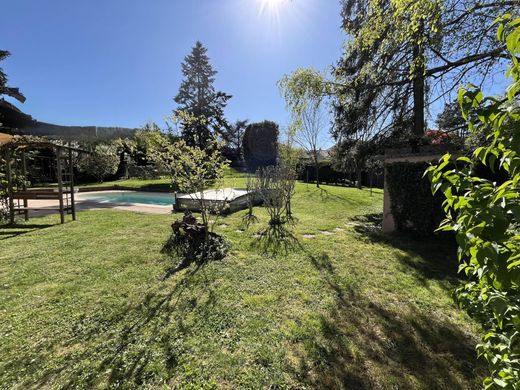 Casa di lusso a Saint-Germain-au-Mont-d'Or, Rhône