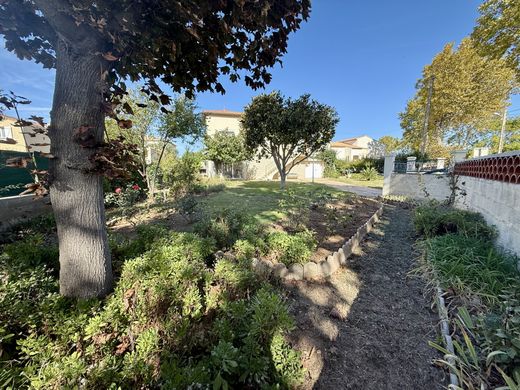 Вилла, Mireval, Hérault