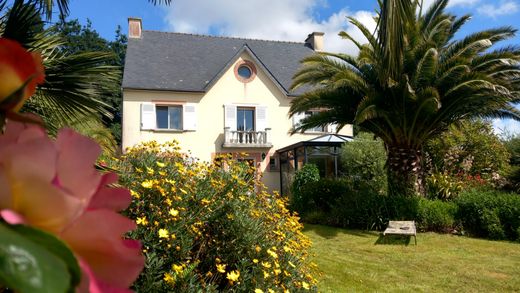 Luxury home in Lézardrieux, Côtes-d'Armor