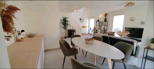Apartment / Etagenwohnung in Sciez, Haute-Savoie