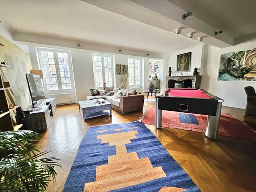 Luxus-Haus in Riom, Puy-de-Dôme