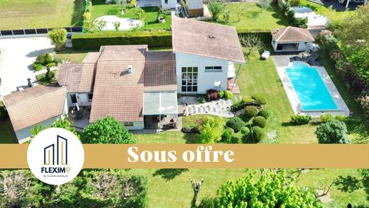 ‏בתי יוקרה ב  Saint-Marcel-lès-Valence, Drôme