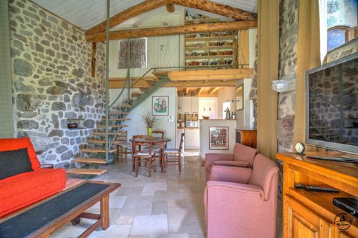 Luxe woning in Montregard, Haute-Loire