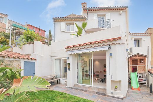 Luxe woning in Toulon, Var