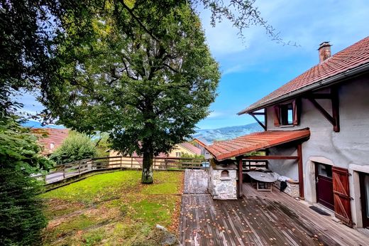 豪宅  Viuz-en-Sallaz, Haute-Savoie