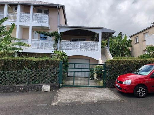 Luksusowy dom w Saint-Denis, Réunion