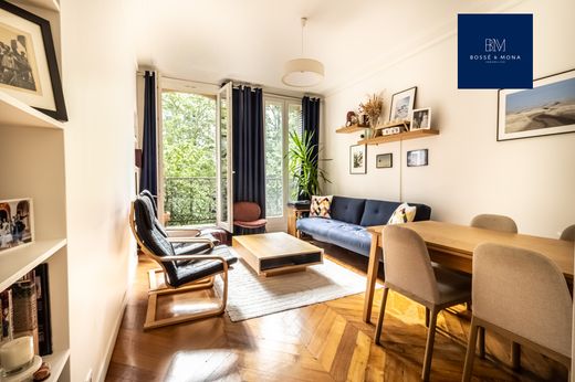 Apartament w Montmartre, Abbesses, Grandes-Carrières, Paris