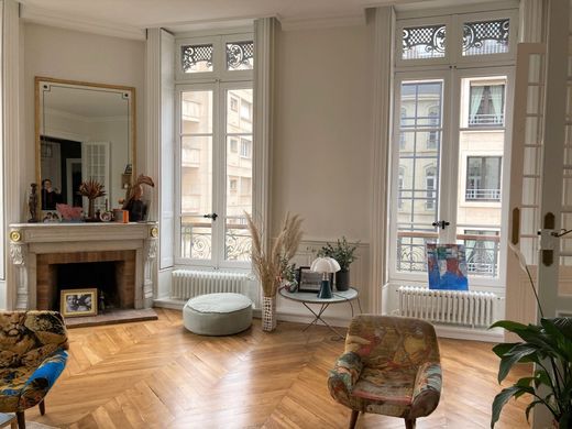 Apartment in Lyon, Rhône