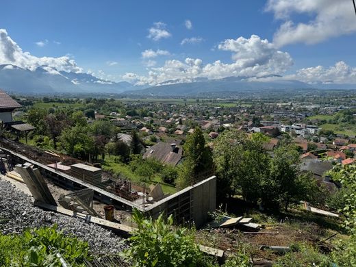 Grond in Épagny, Haute-Savoie