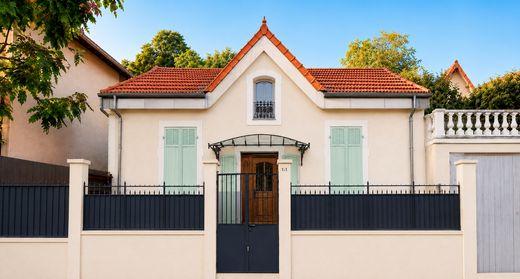 Luxus-Haus in Aix-en-Provence, Bouches-du-Rhône