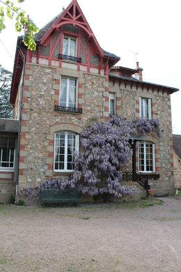 Casa de lujo en Cosne-d'Allier, Allier