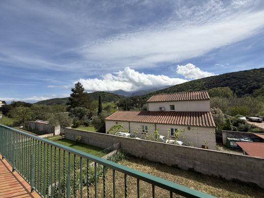Luxury home in Reynès, Pyrénées-Orientales