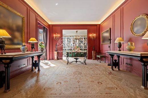Apartment in La Muette, Auteuil, Porte Dauphine, Paris