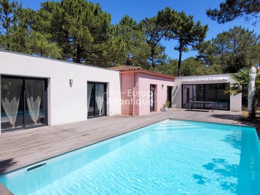 Villa in La Palmyre, Charente-Maritime