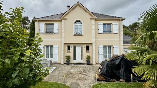 Luxury home in Germigny-l'Evêque, Seine-et-Marne