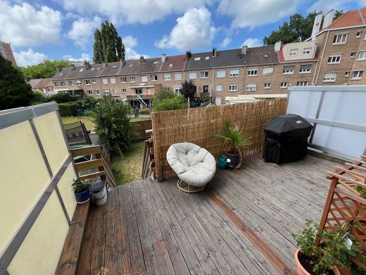 Luxury home in Dunkirk, North