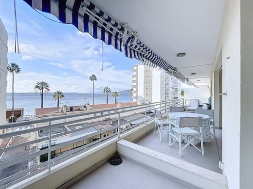 아파트 / Juan-les-Pins, Alpes-Maritimes